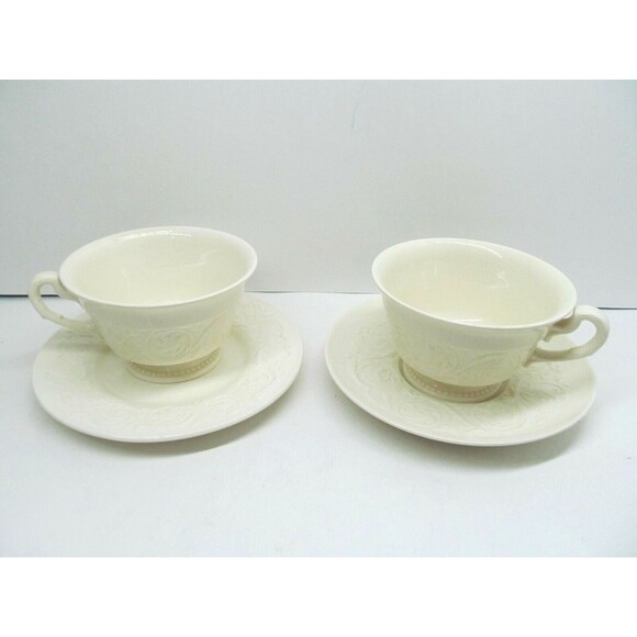 Wedgwood Patrician Ivory Cup And Saucer Set Of 2 Cups 4 Saucers 1 Dessert Plate - Picture 8 of 11